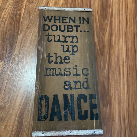 When in doubt dance wall decor - Picture 2 of 7